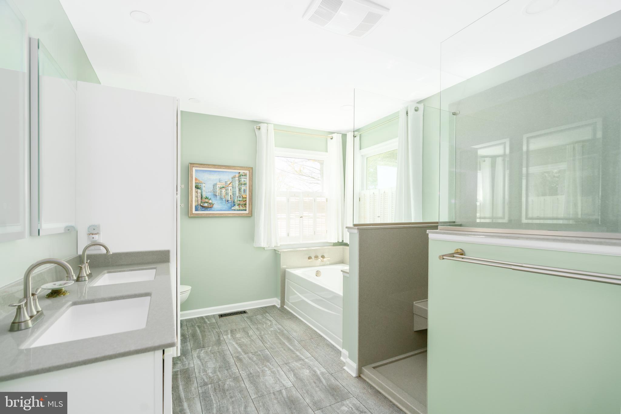 ST. JOHNS MANOR EAST - Residential