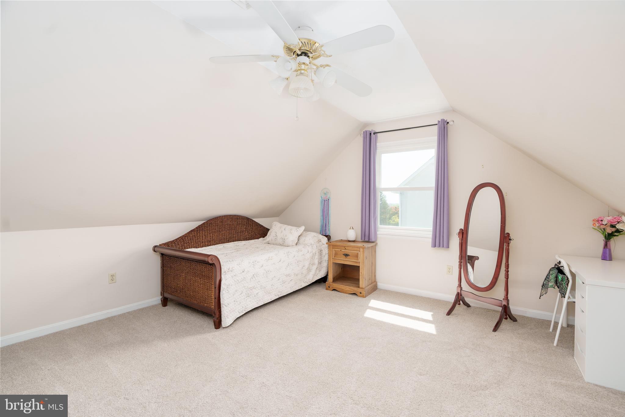 ST. JOHNS MANOR EAST - Residential