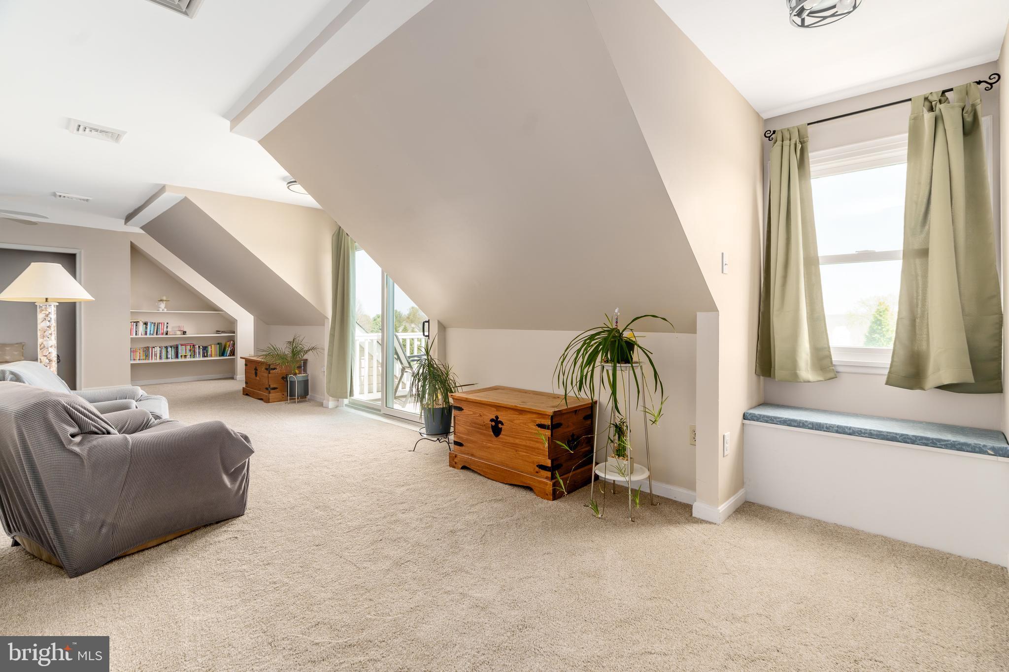 ST. JOHNS MANOR EAST - Residential