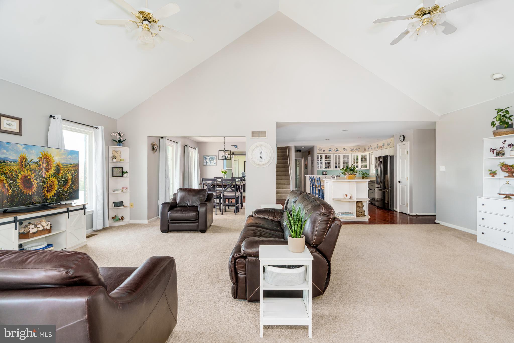 ST. JOHNS MANOR EAST - Residential