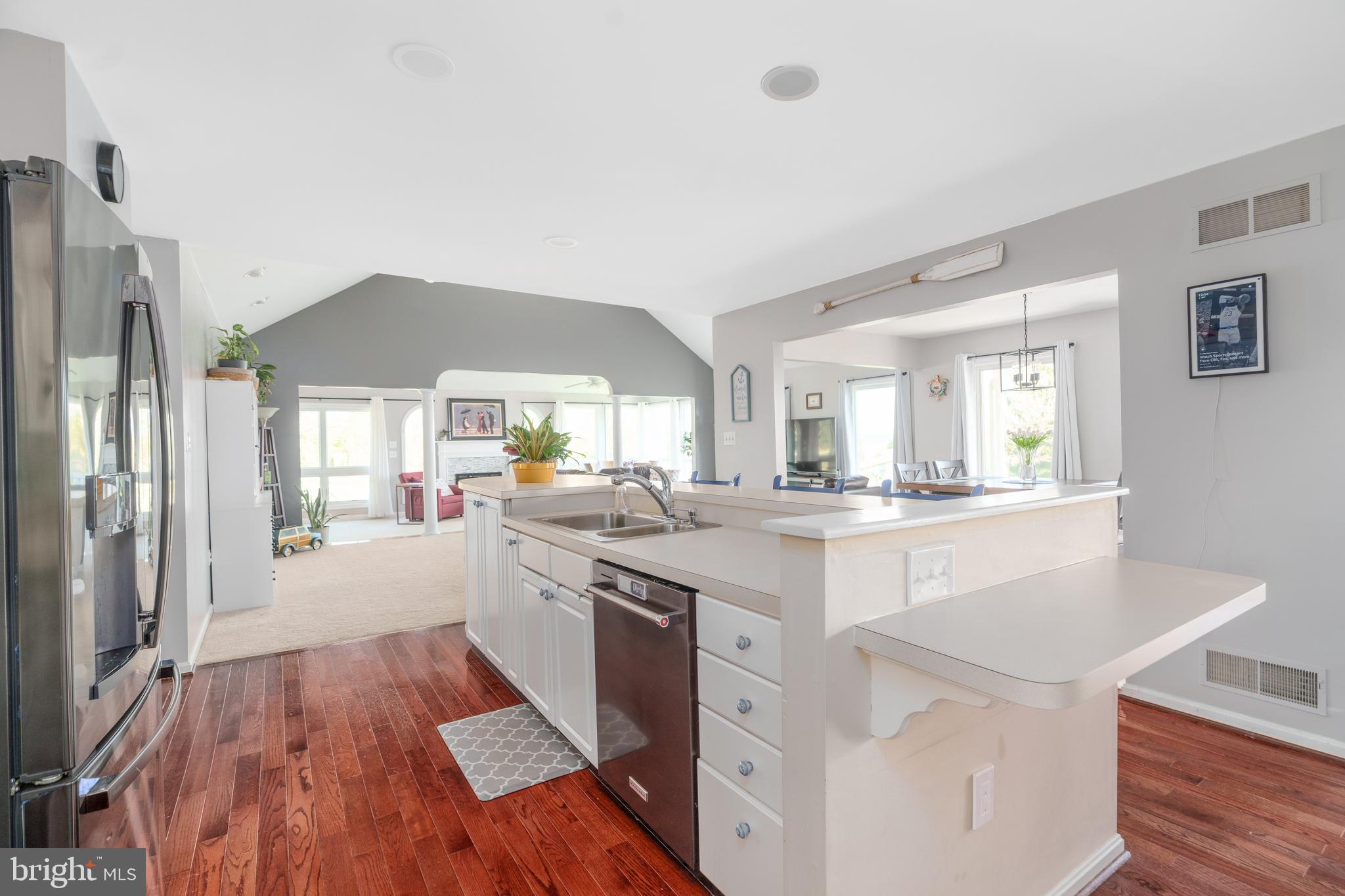 ST. JOHNS MANOR EAST - Residential