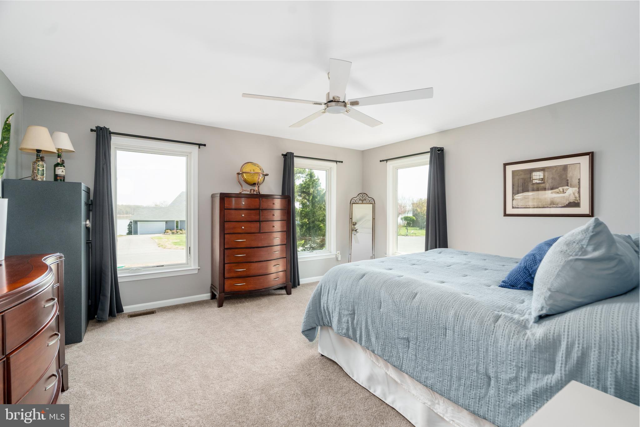 ST. JOHNS MANOR EAST - Residential