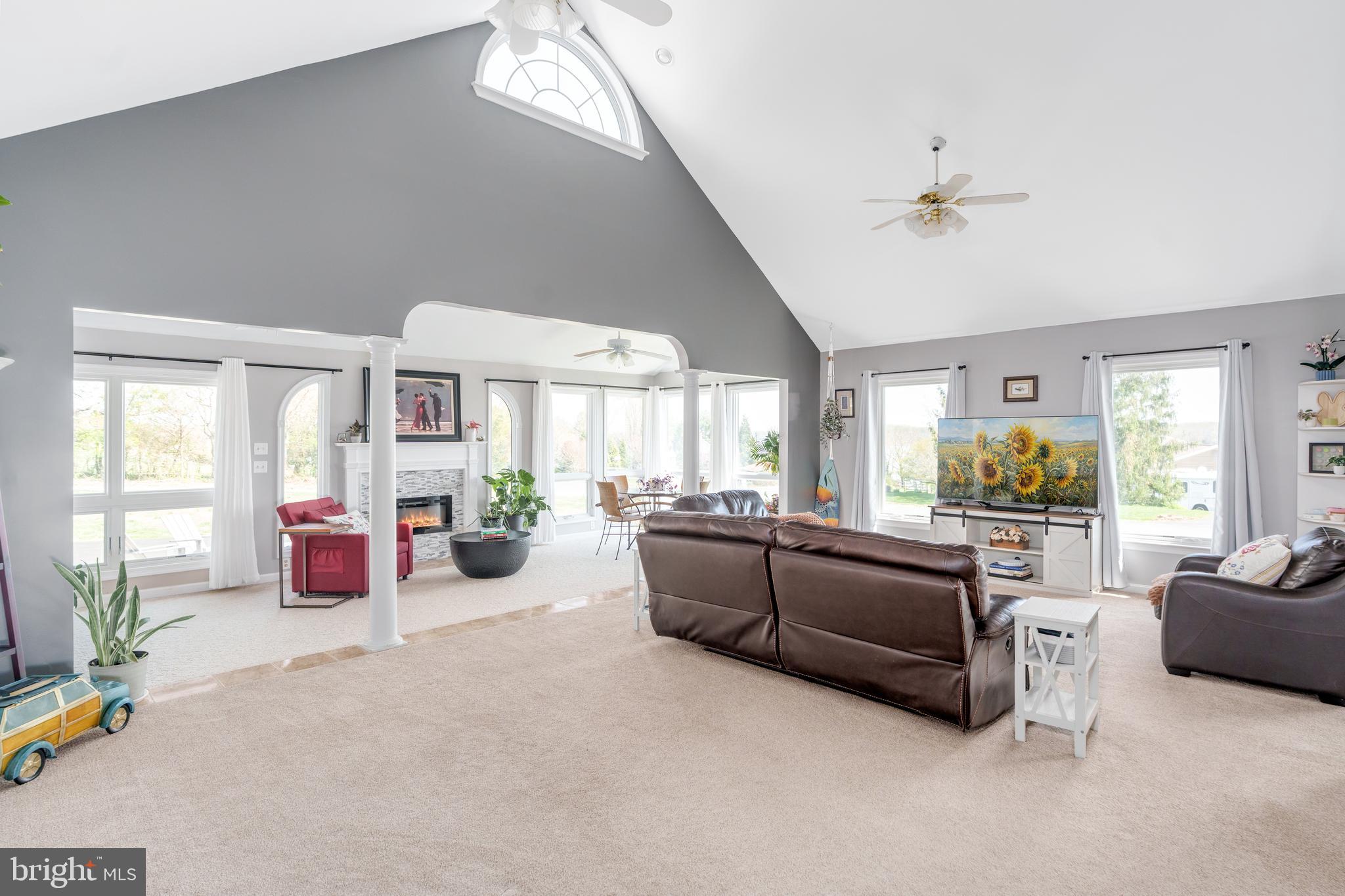 ST. JOHNS MANOR EAST - Residential