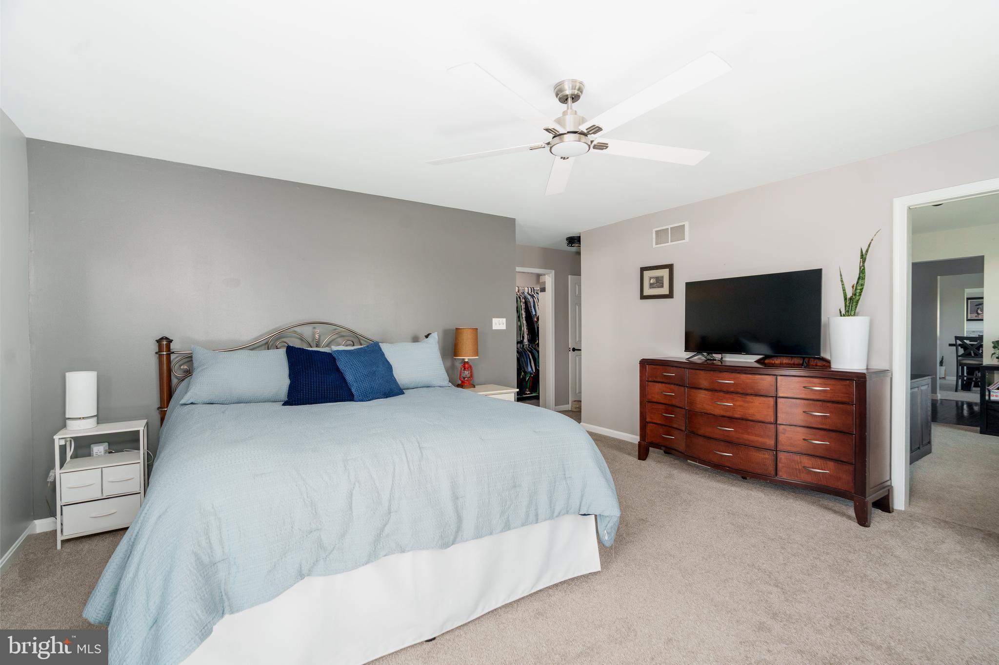 ST. JOHNS MANOR EAST - Residential