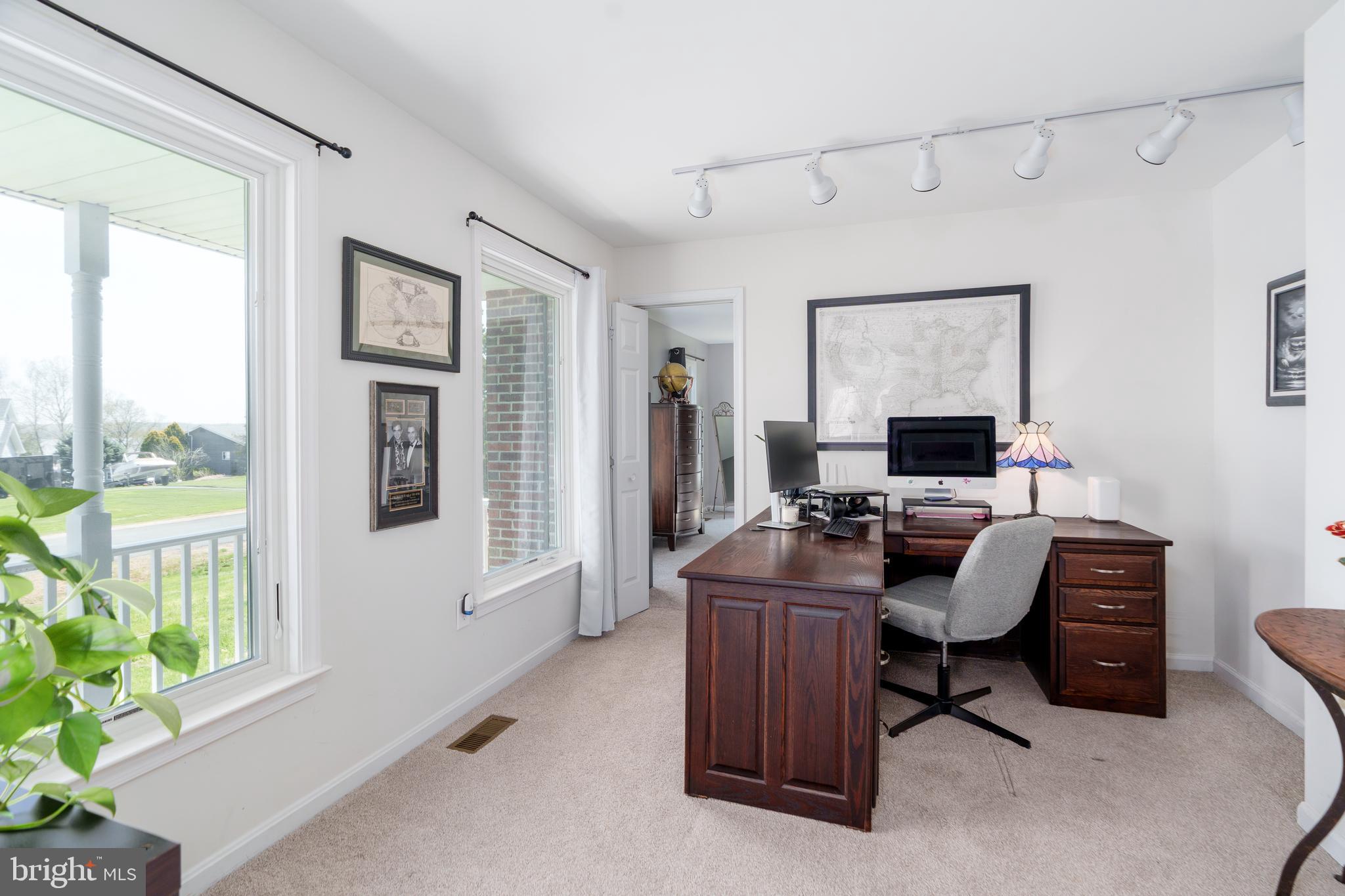 ST. JOHNS MANOR EAST - Residential