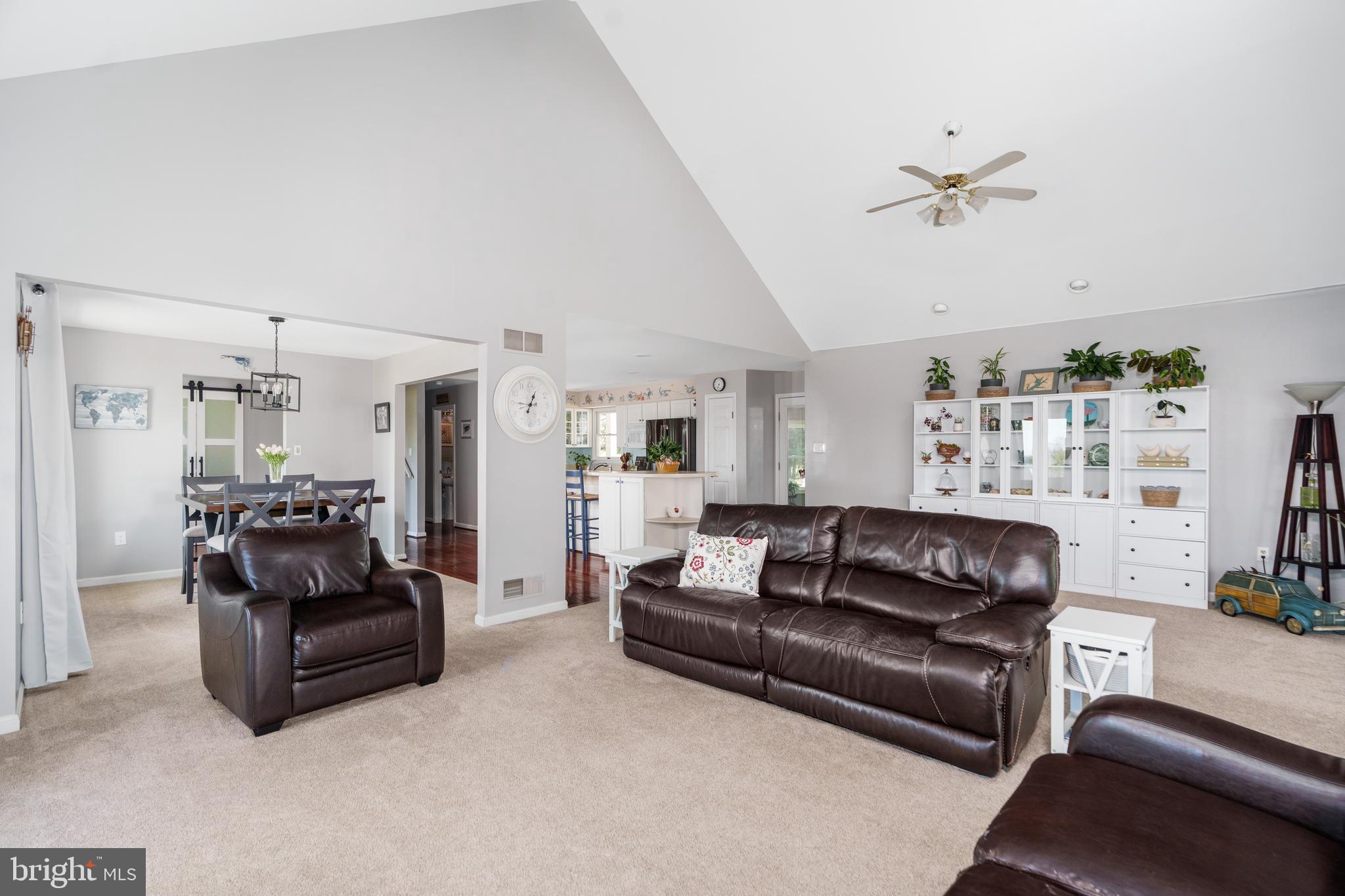 ST. JOHNS MANOR EAST - Residential