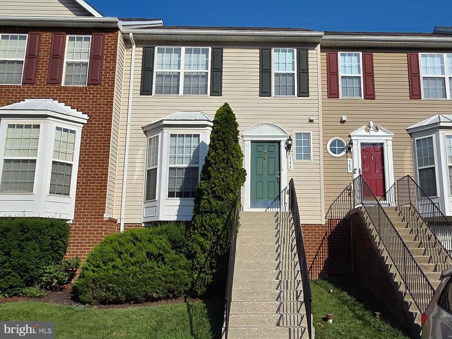 🏡 **Move-In Ready & Available Now!**
Don’t miss this 3-bedroom, 2.5-bath townhome in the gated community of **Crain Summit**—perfect for those who need to settle in quickly!

Step into a sun-filled main level featuring a spacious living room with beautiful bay windows. The modern kitchen comes equipped with sleek black appliances, ample cabinet space, and generous countertops—ready for all your cooking needs.

Just off the large dining area, sliding glass doors open to a private deck, ideal for relaxing or entertaining.

Upstairs, enjoy a roomy primary suite with walk-in closet and private bath, plus two more bedrooms and a full hall bath. 

🛒 Walk to nearby shopping, dining, parks, and more.
🚗 Easy access to major commuter routes.

📦 **Immediate occupancy available—schedule your tour today!**
This one won’t last long—perfect for your pickiest clients!