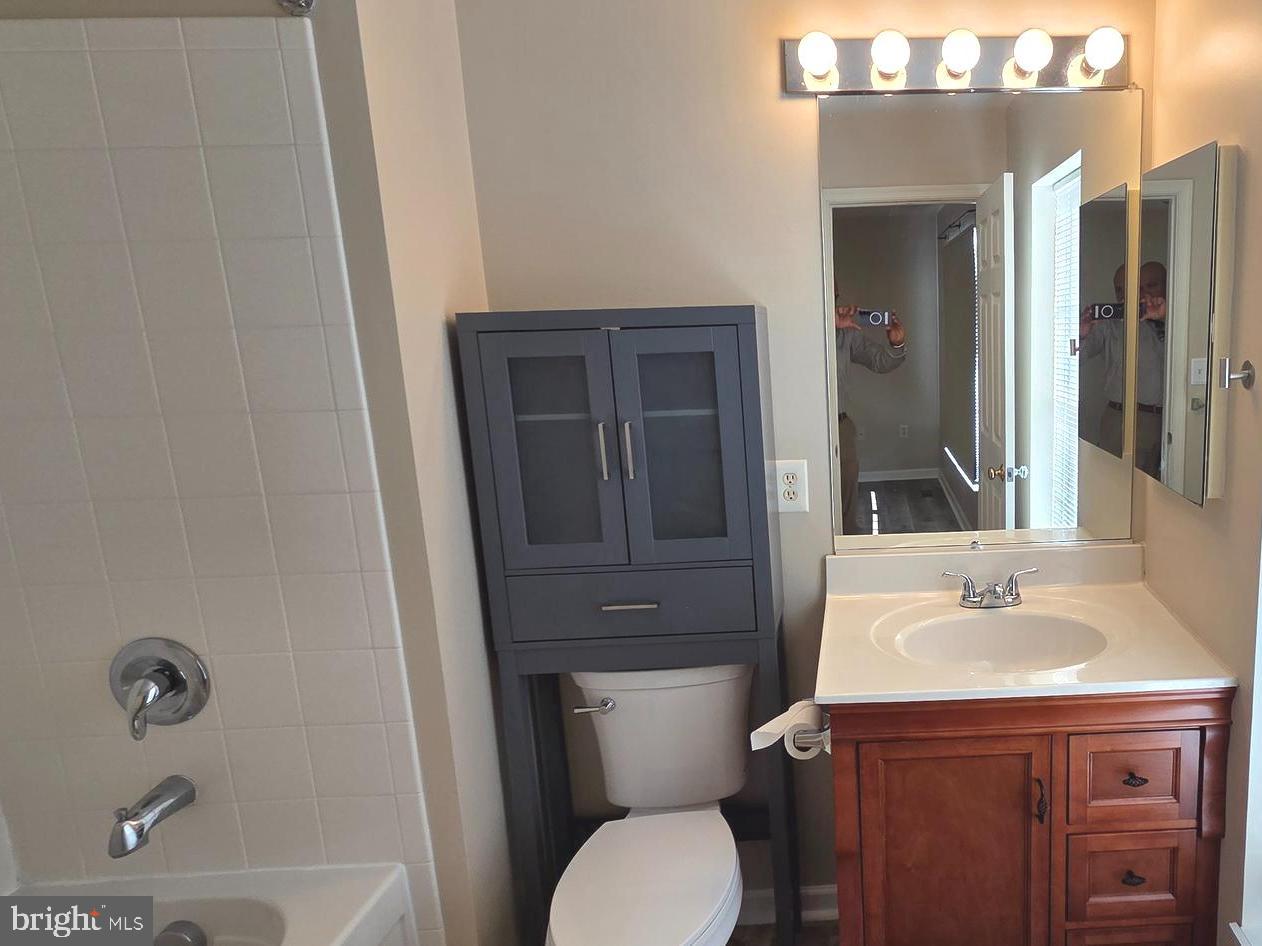 CRAIN SUMMIT - Residential Lease