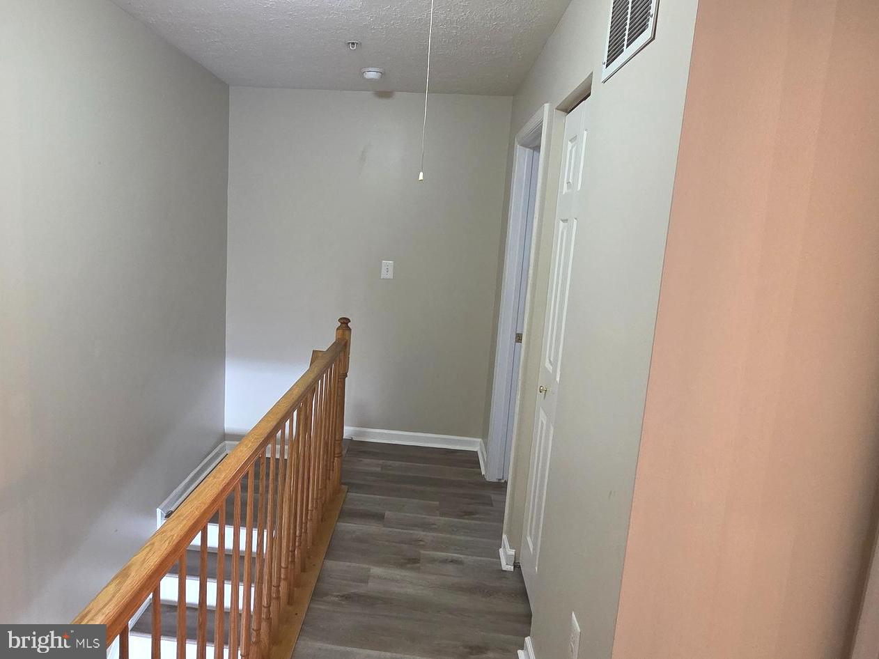 CRAIN SUMMIT - Residential Lease