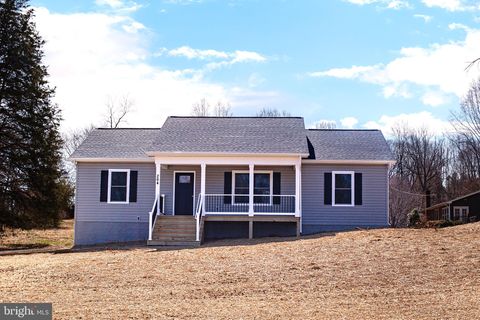 Photo of 264 Dogwood Dr, LOUISA, VA 23093 (MLS # VALA2009586)