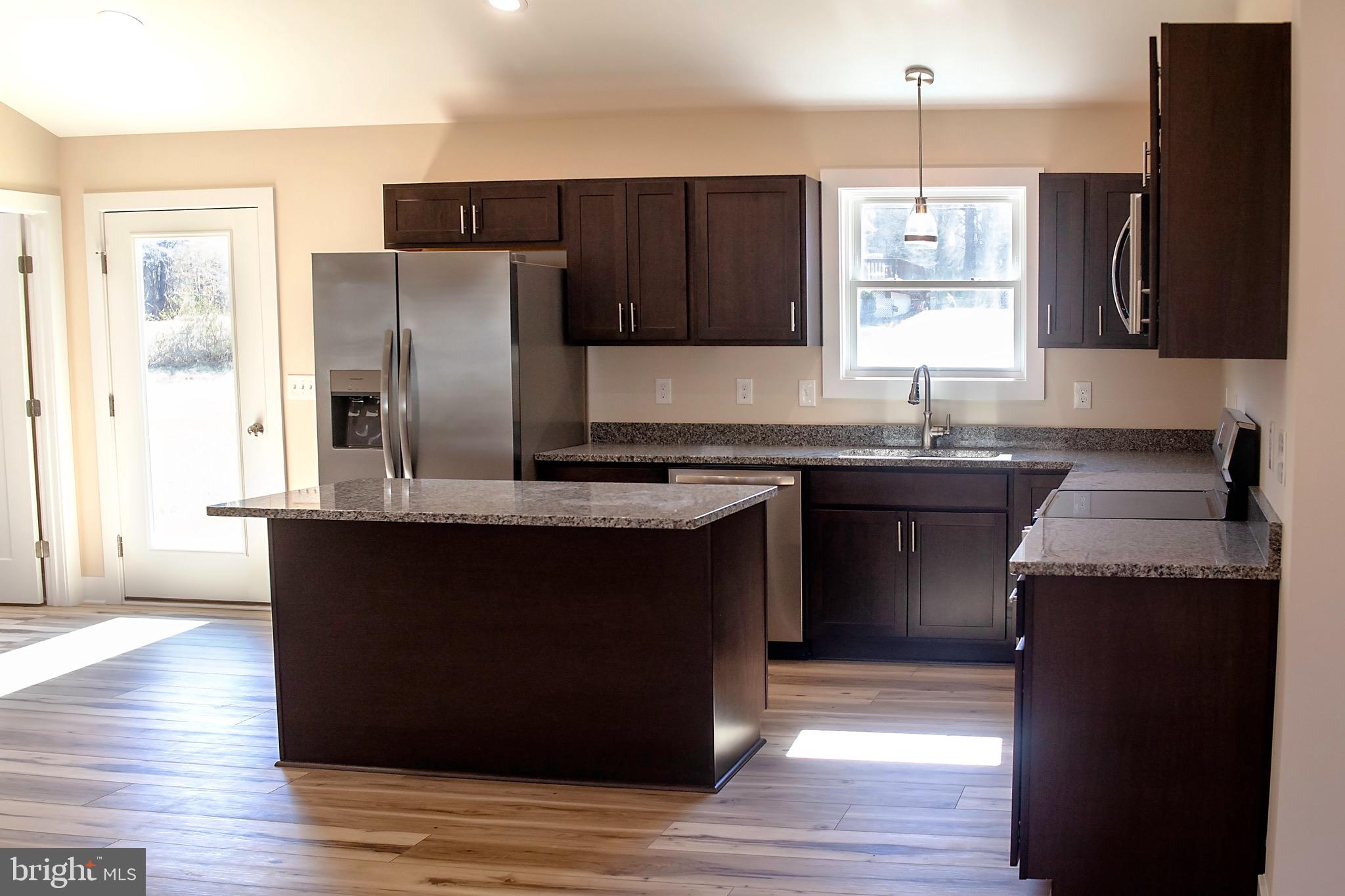 BLUE RIDGE SHORES - Residential