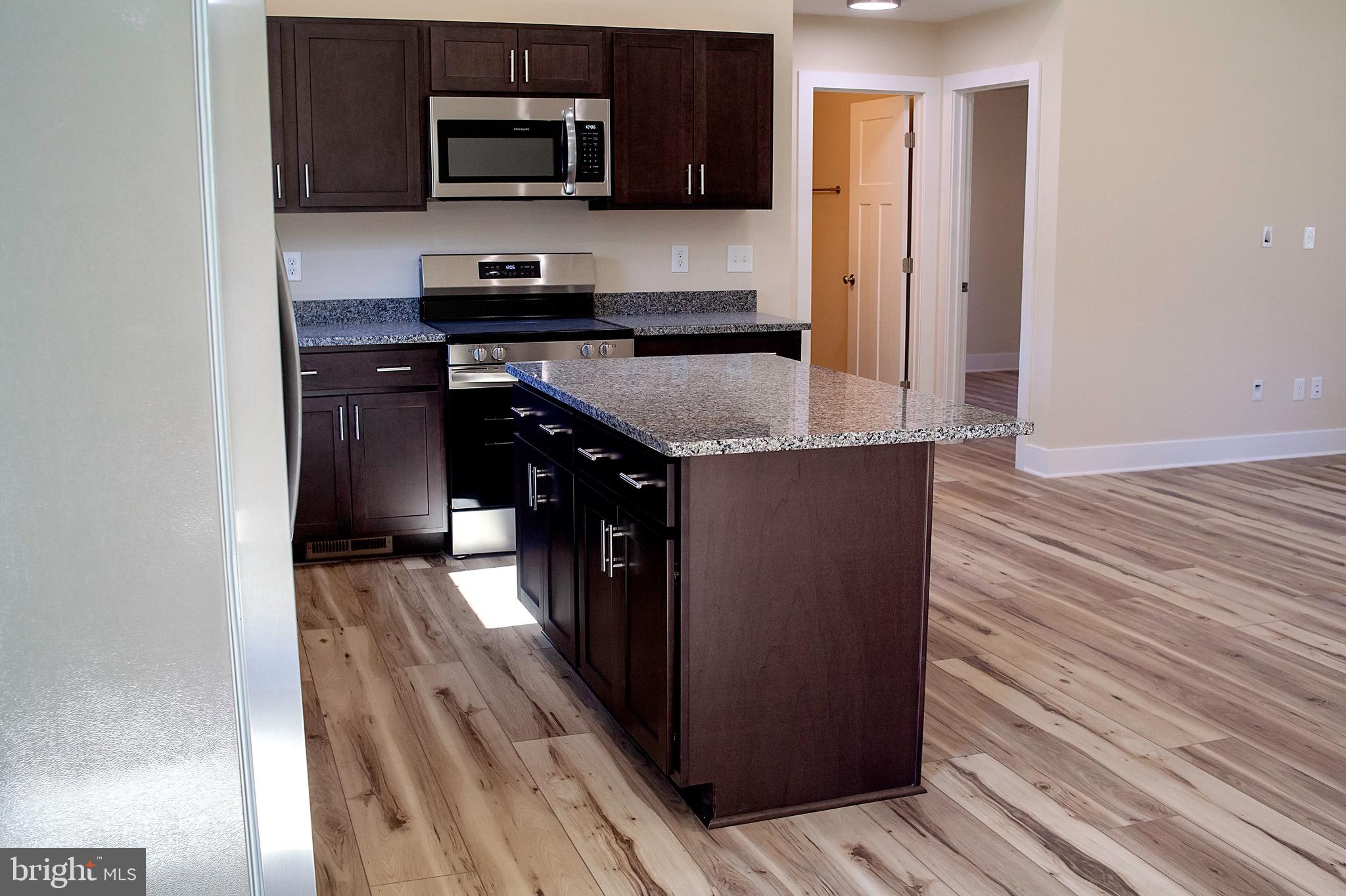 BLUE RIDGE SHORES - Residential