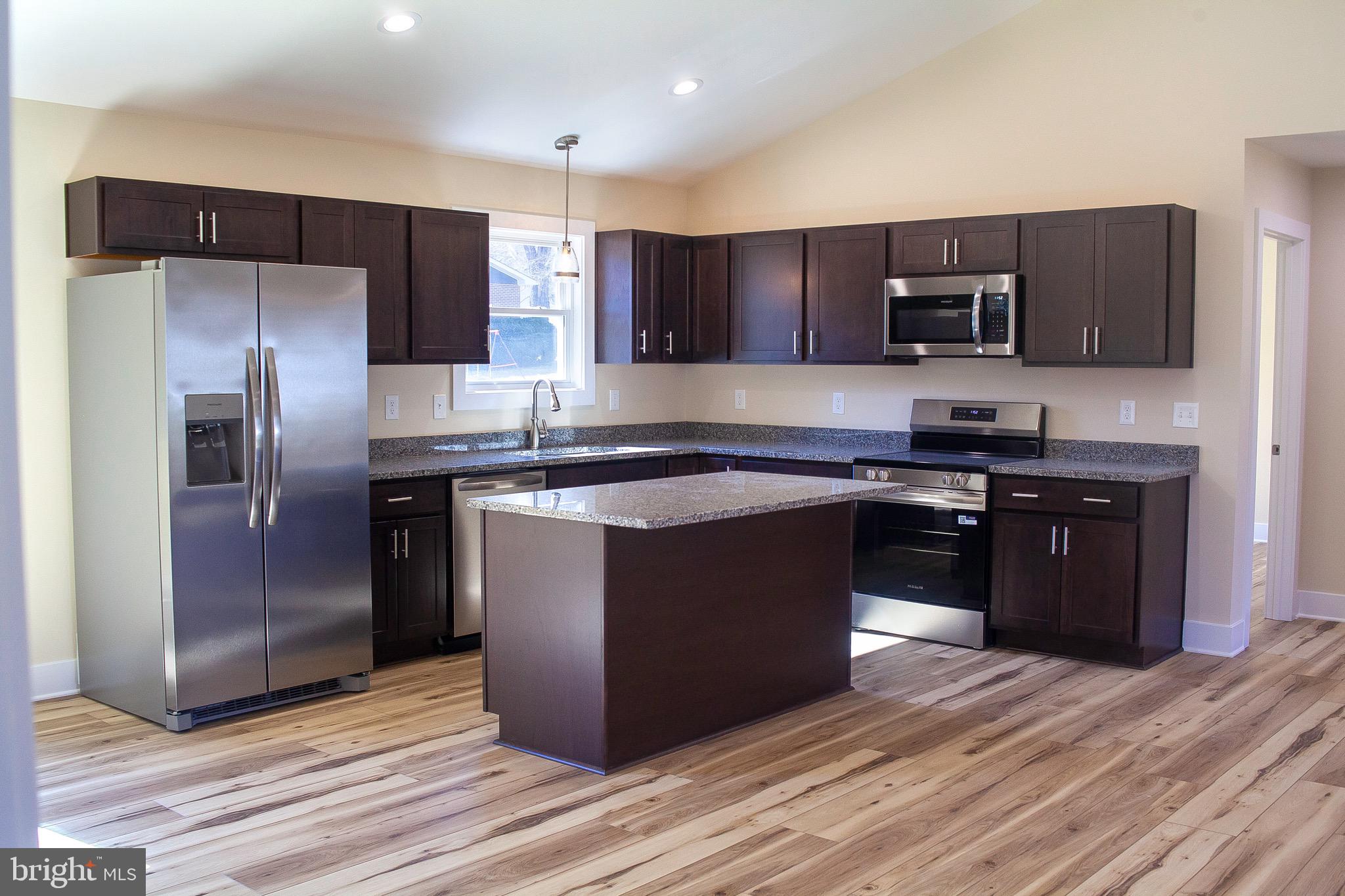 BLUE RIDGE SHORES - Residential