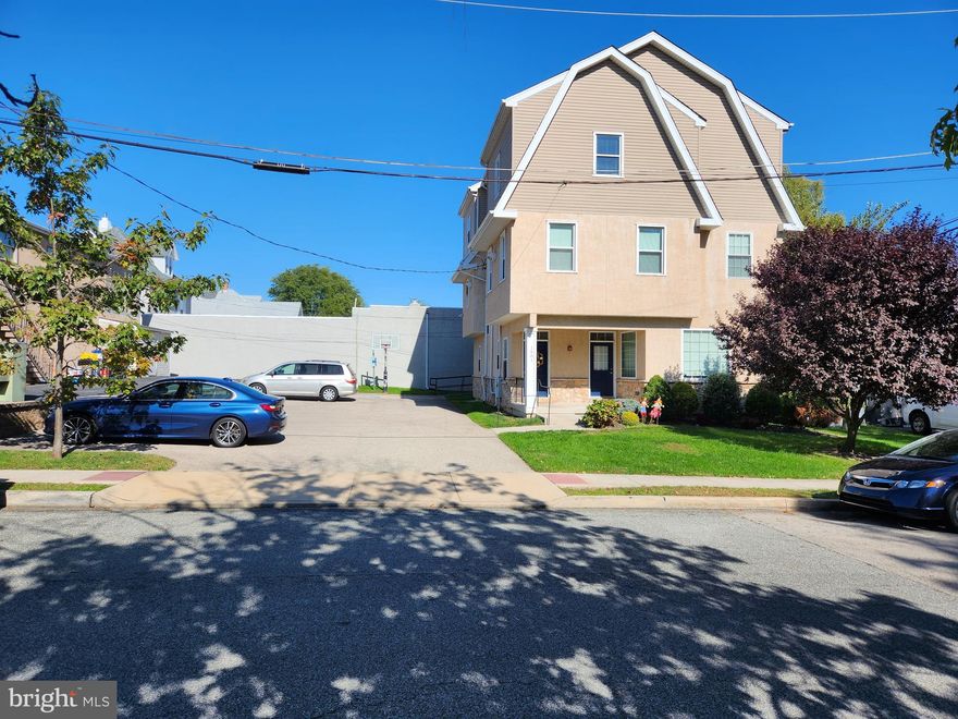 LATELY OBTAINED CERTIFICATE FOR  USEING JUST RESIDENTIAL , RESIDENTIAL / COMMERCIAL ,WOW !!! , MUST see !!!, The seller built  this house in 2013 and still living , It zoned COMMERCIAL , SELLER DID ALL PAPER WORK BEFORE BUILDING A  HOUSE, very convenient location , Near  corner of Eagle Rd & Pennview Rd in Havertown, Pa ,  Basement : finished , 1 restroom .  1st floor: 1 bedroom, 1 1 bathroom , 1 Livingroom, 1 kitchen .   2nd floor: 3 bedrooms, 3 bathroom,  laundry room , 1 washer & 1 dryer .  3rd floor : 3 bedrooms , 1 kitchen, 1 Livingroom &  diningroom ( together ), Cooking & heating &cooling are working with Electricity , NO gas line