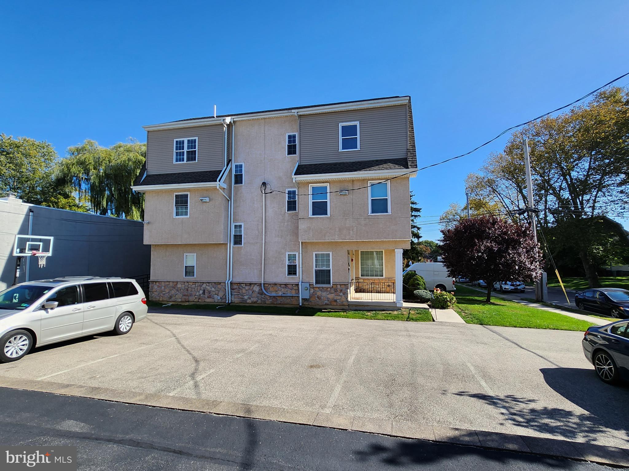 HAVERTOWN - Residential