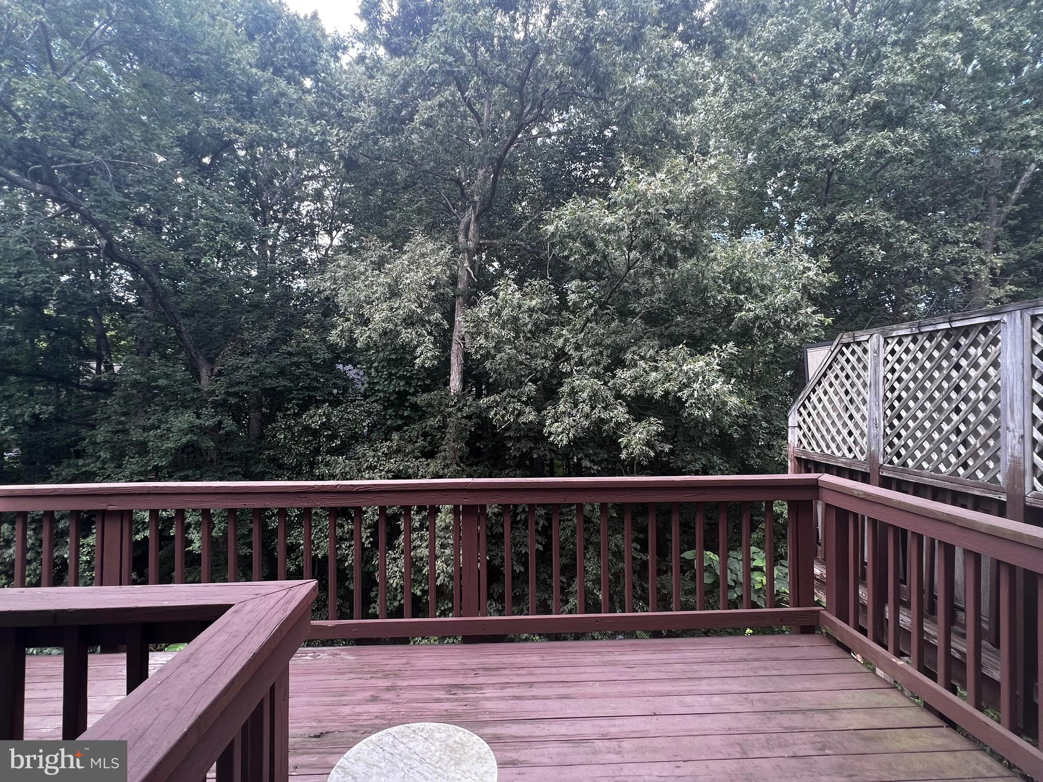 MONTGOMERY VILLAGE - Residential Lease