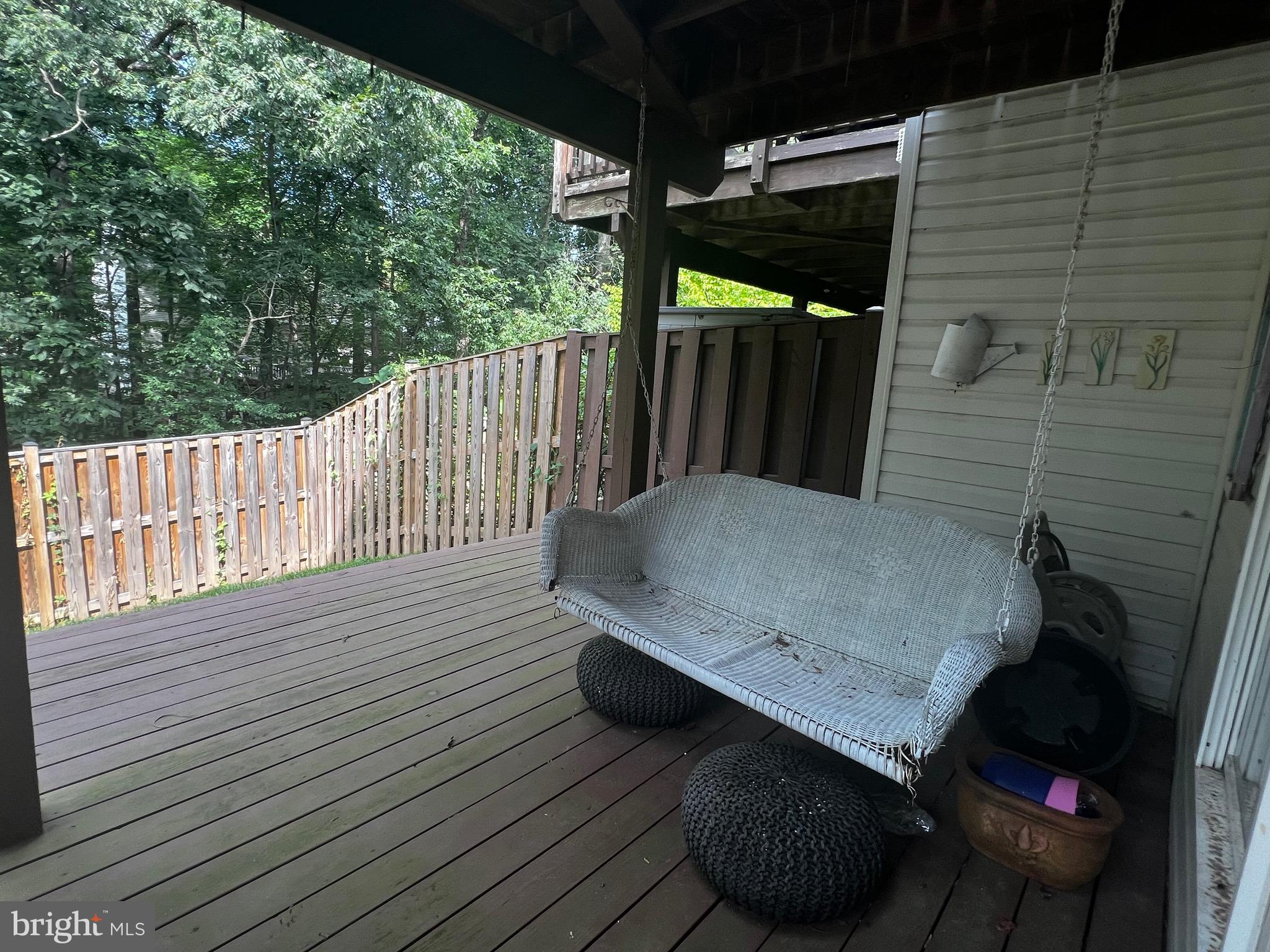 MONTGOMERY VILLAGE - Residential Lease