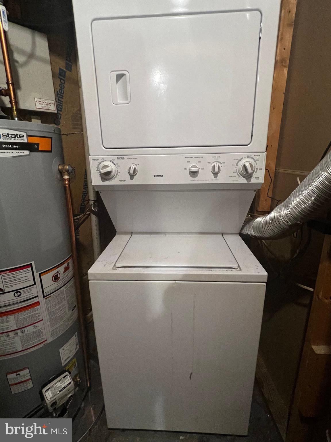 MONTGOMERY VILLAGE - Residential Lease