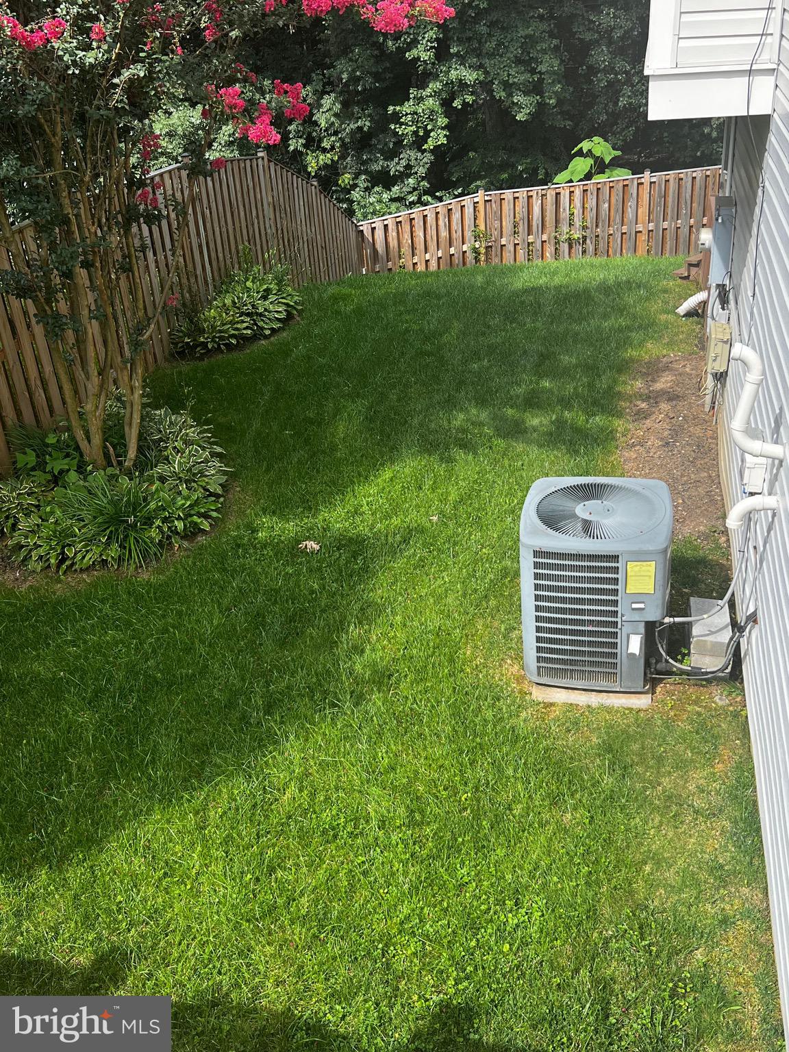 MONTGOMERY VILLAGE - Residential Lease