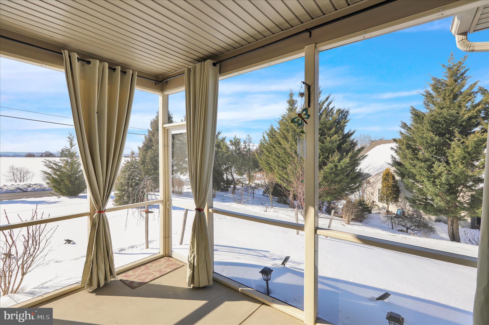 BRIAR LAKE - Residential