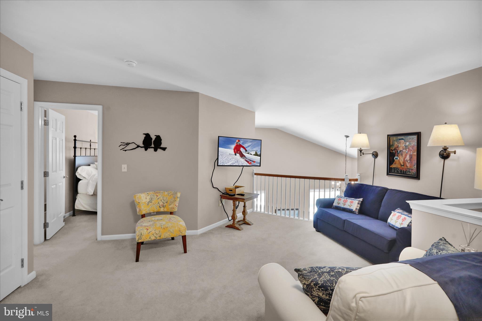 BRIAR LAKE - Residential