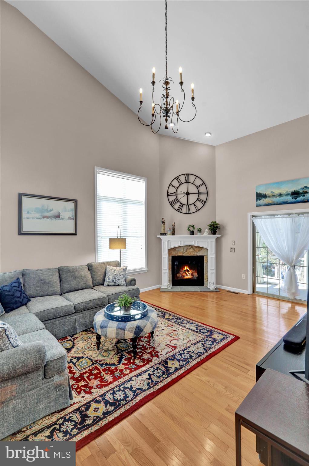 BRIAR LAKE - Residential