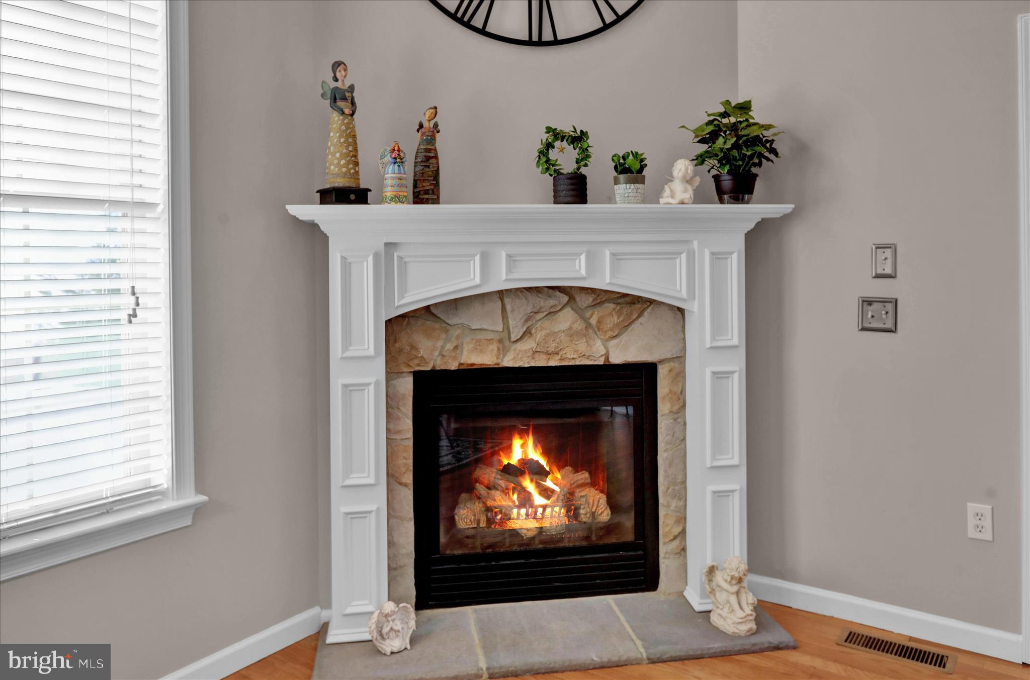 BRIAR LAKE - Residential