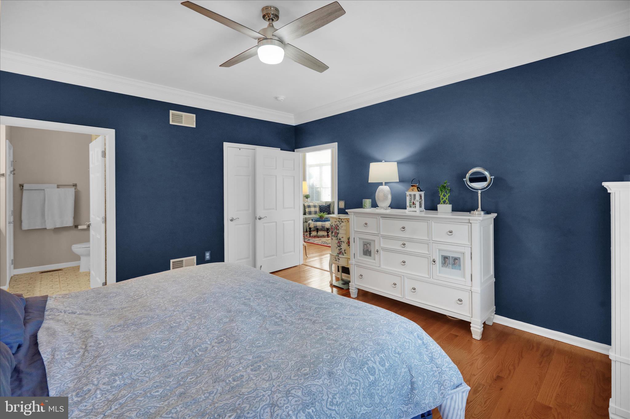 BRIAR LAKE - Residential