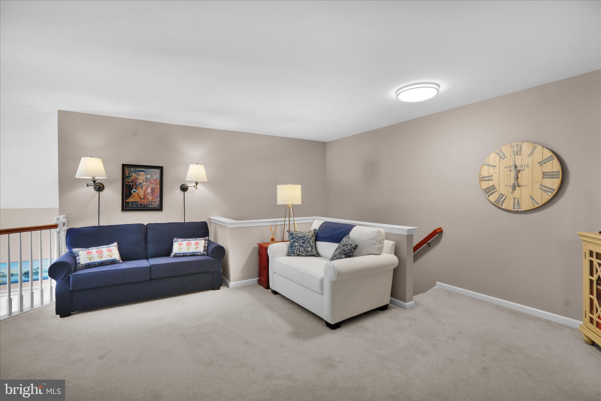 BRIAR LAKE - Residential