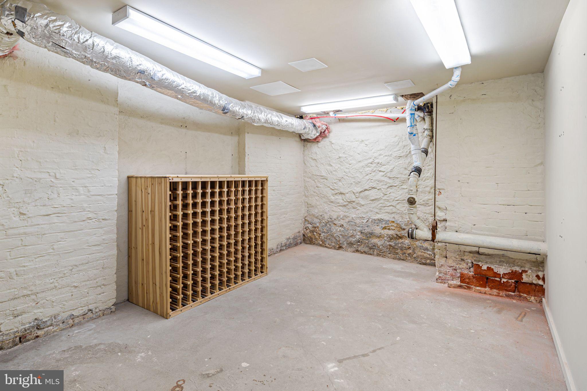 WASHINGTON SQ WEST - Residential