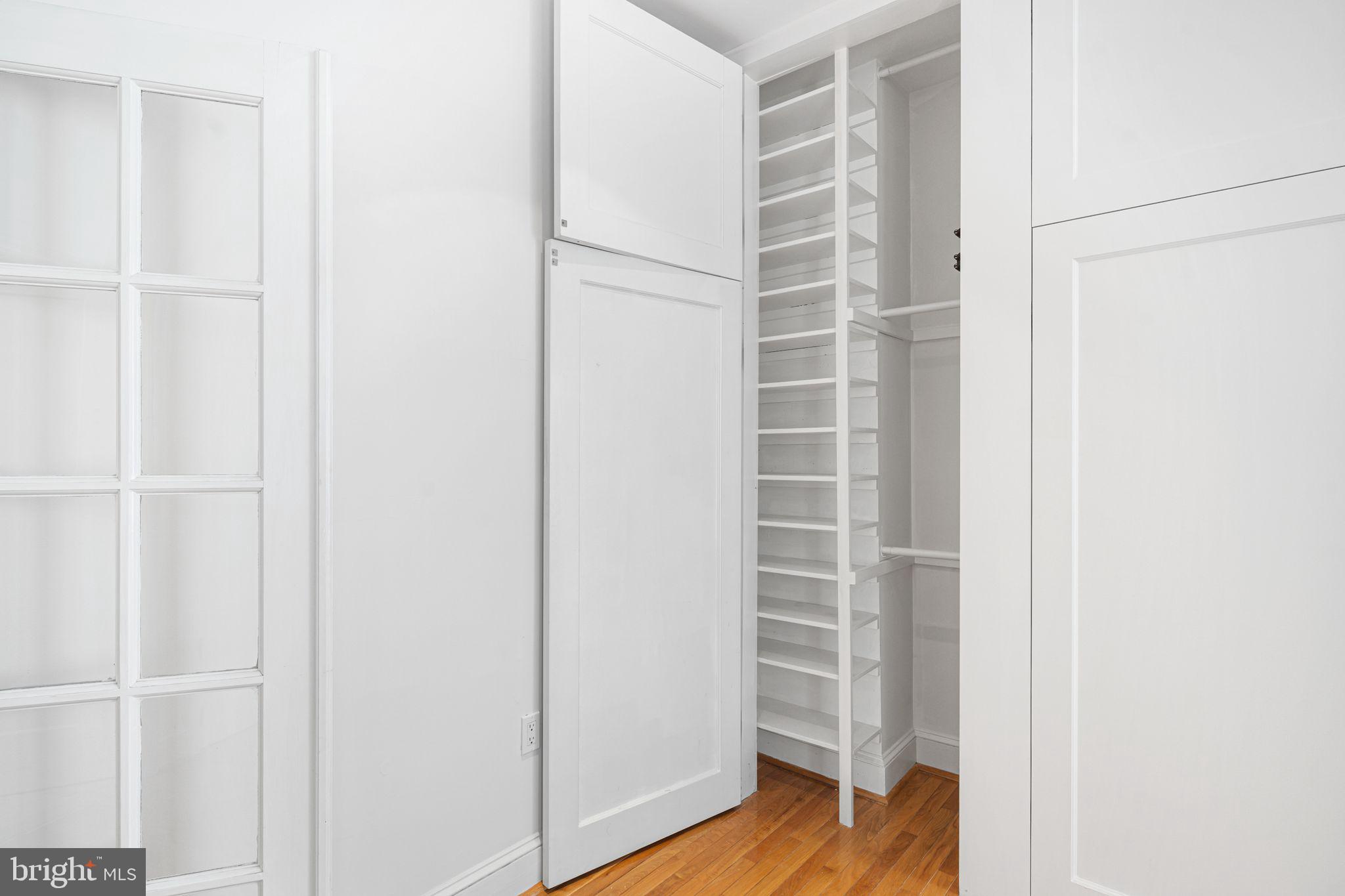 WASHINGTON SQ WEST - Residential