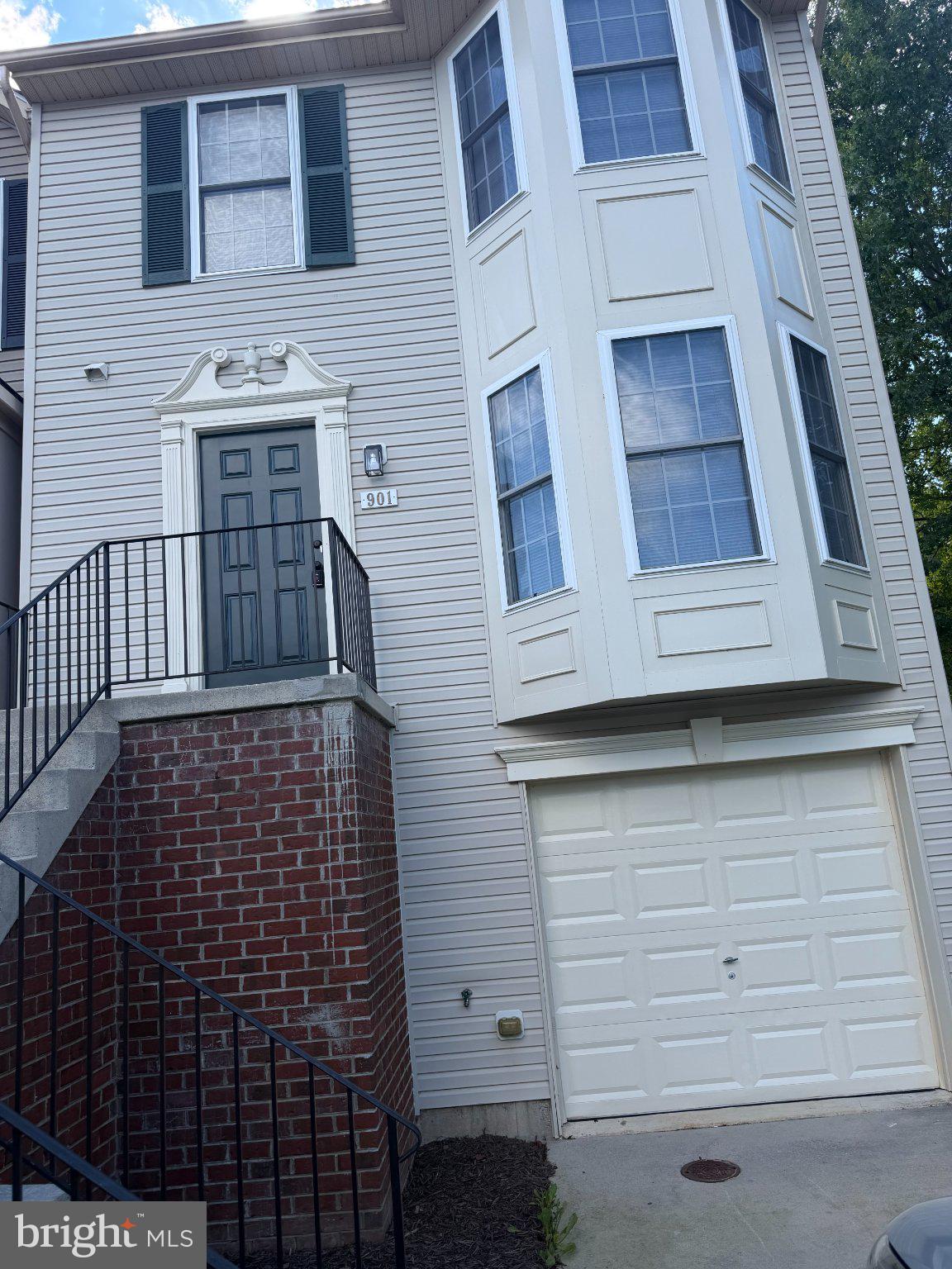 901 MERCER DRIVE