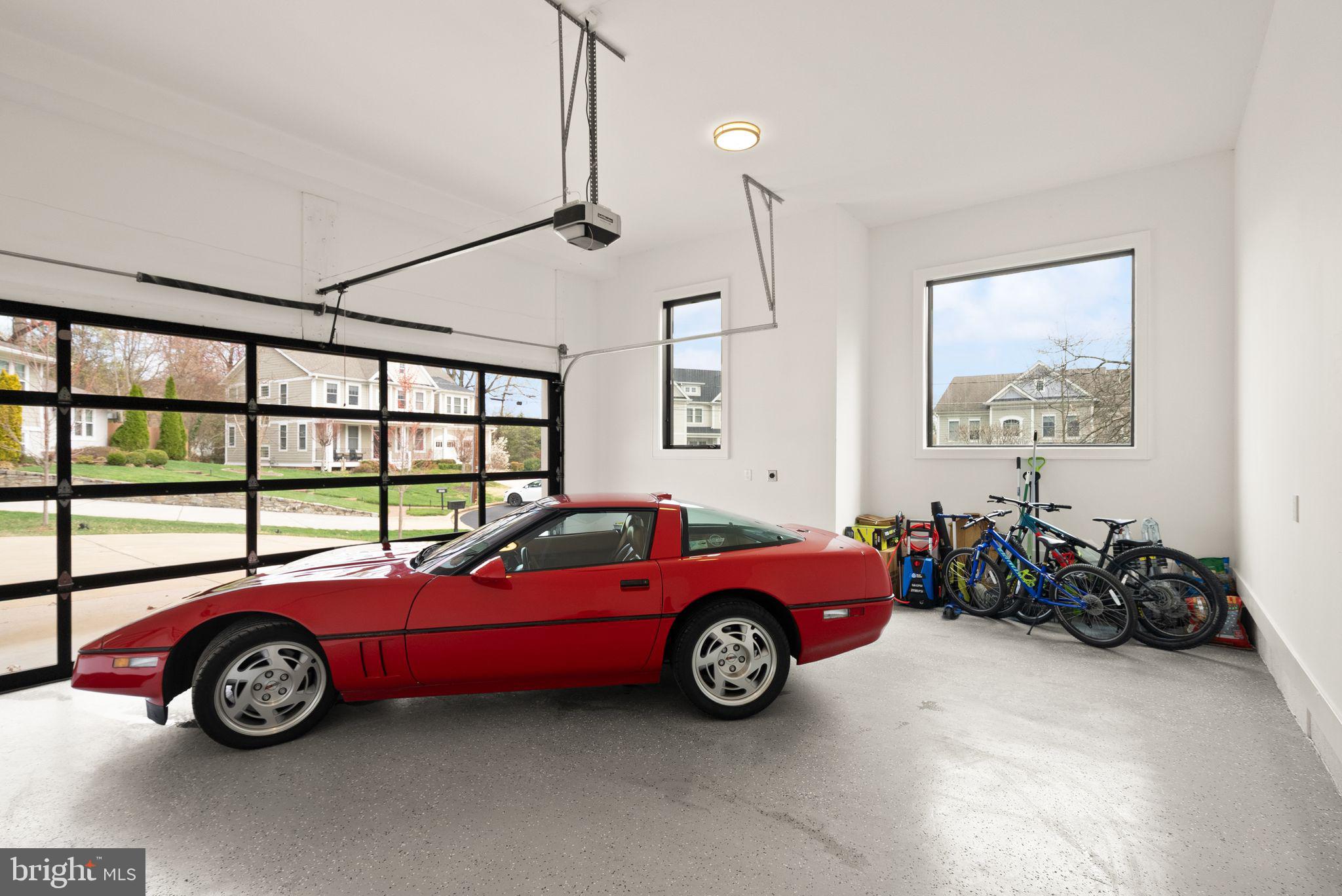 LANGLEY MANOR - Residential