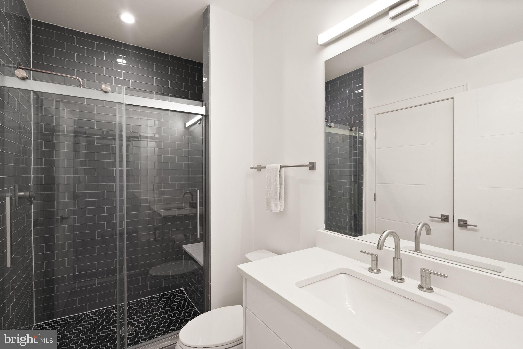 LANGLEY MANOR - Residential