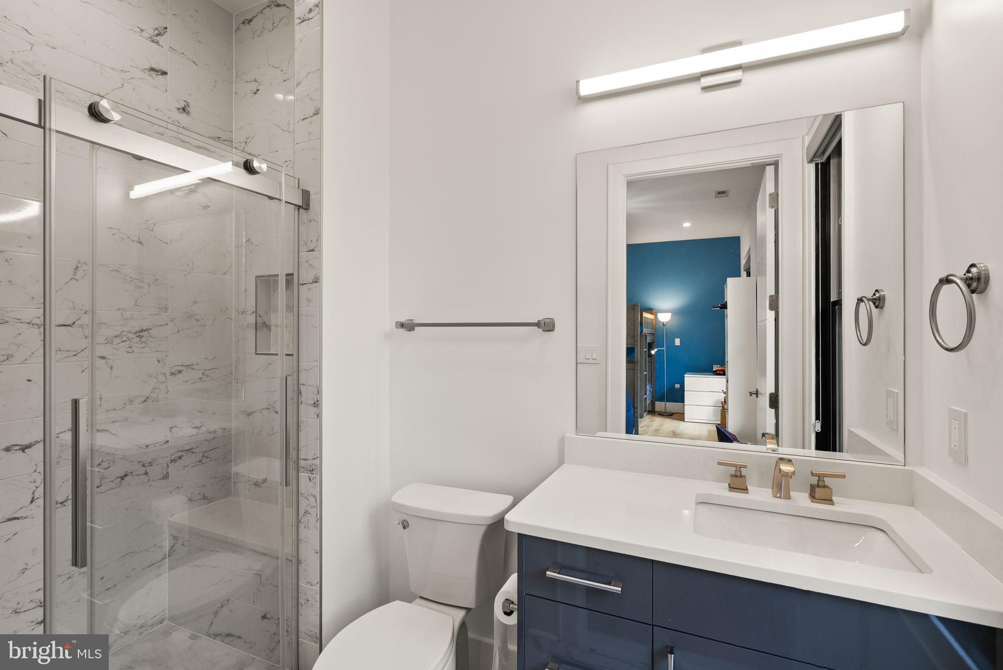 LANGLEY MANOR - Residential