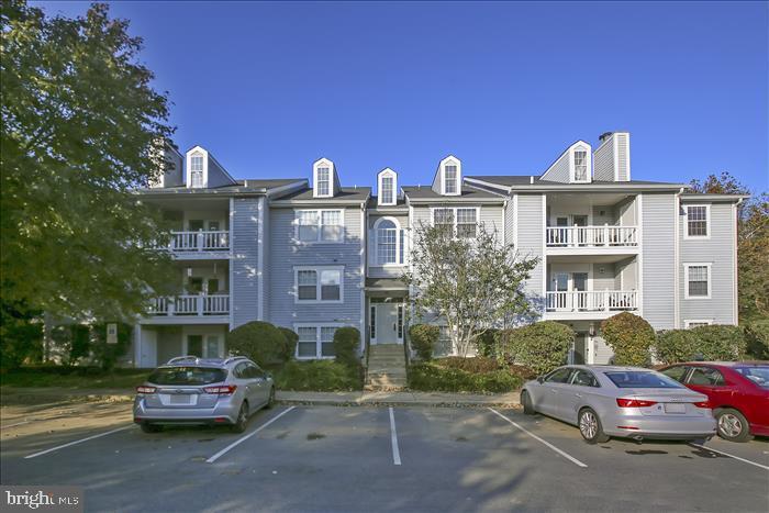 Enjoy lake views from your balcony. Close to I-270, this 2 bedroom 2 bath unit is well maintained and move in ready. Features include 2 full baths, 2 bedrooms, in unit stacked washer and dryer, Open floor plan, engineered wood flooring throughout living area and bedrooms. Baths and kitchen have tile flooring..
Public: