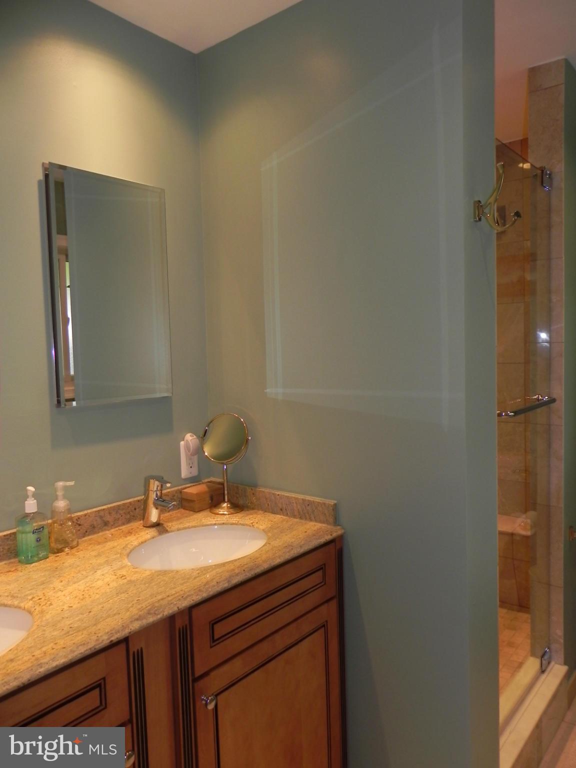 HALCYON - Residential Lease