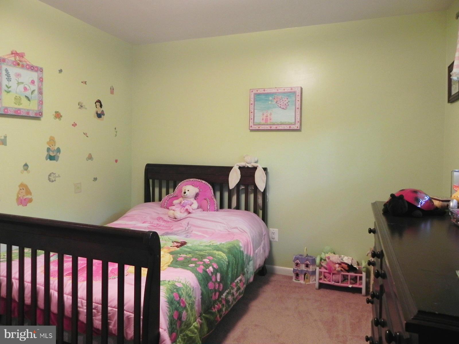 HALCYON - Residential Lease