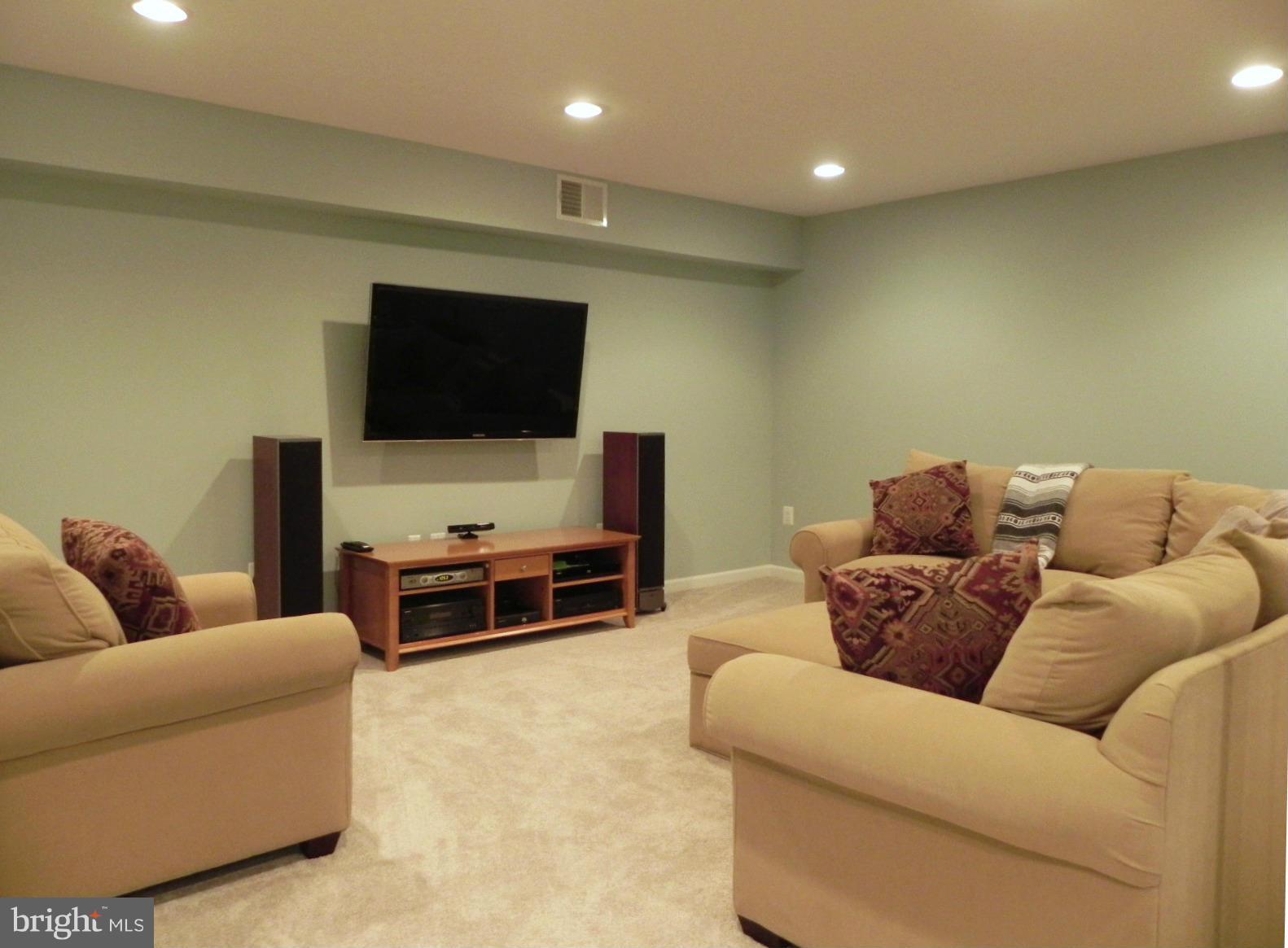 HALCYON - Residential Lease