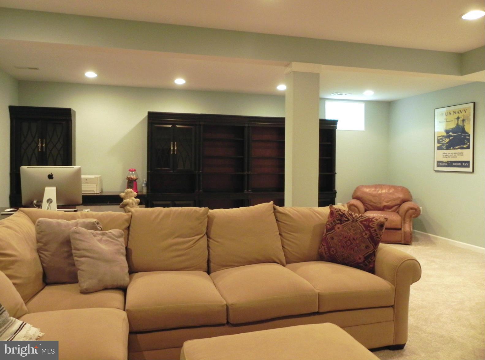 HALCYON - Residential Lease