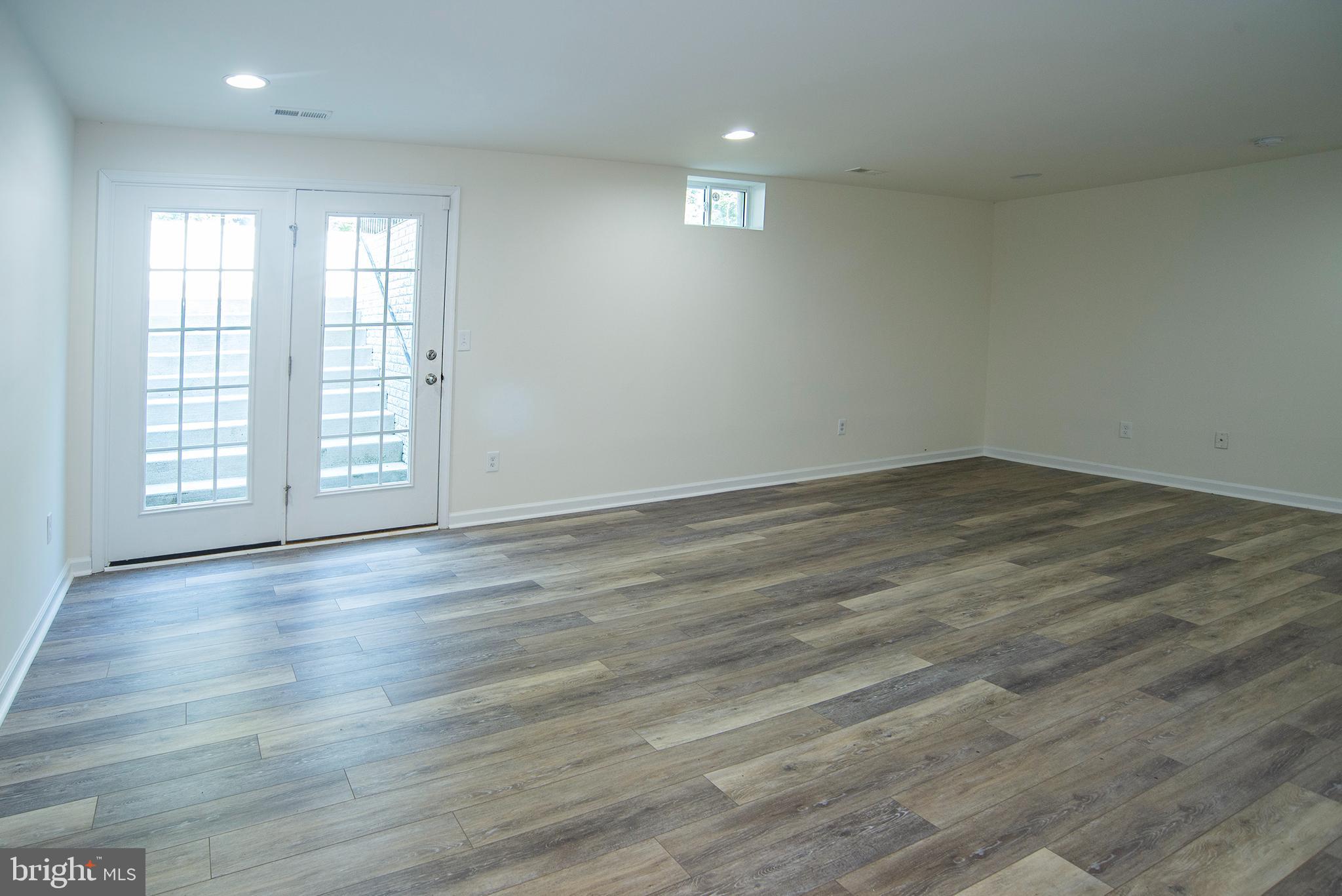 SUMMERFIELD - Residential Lease