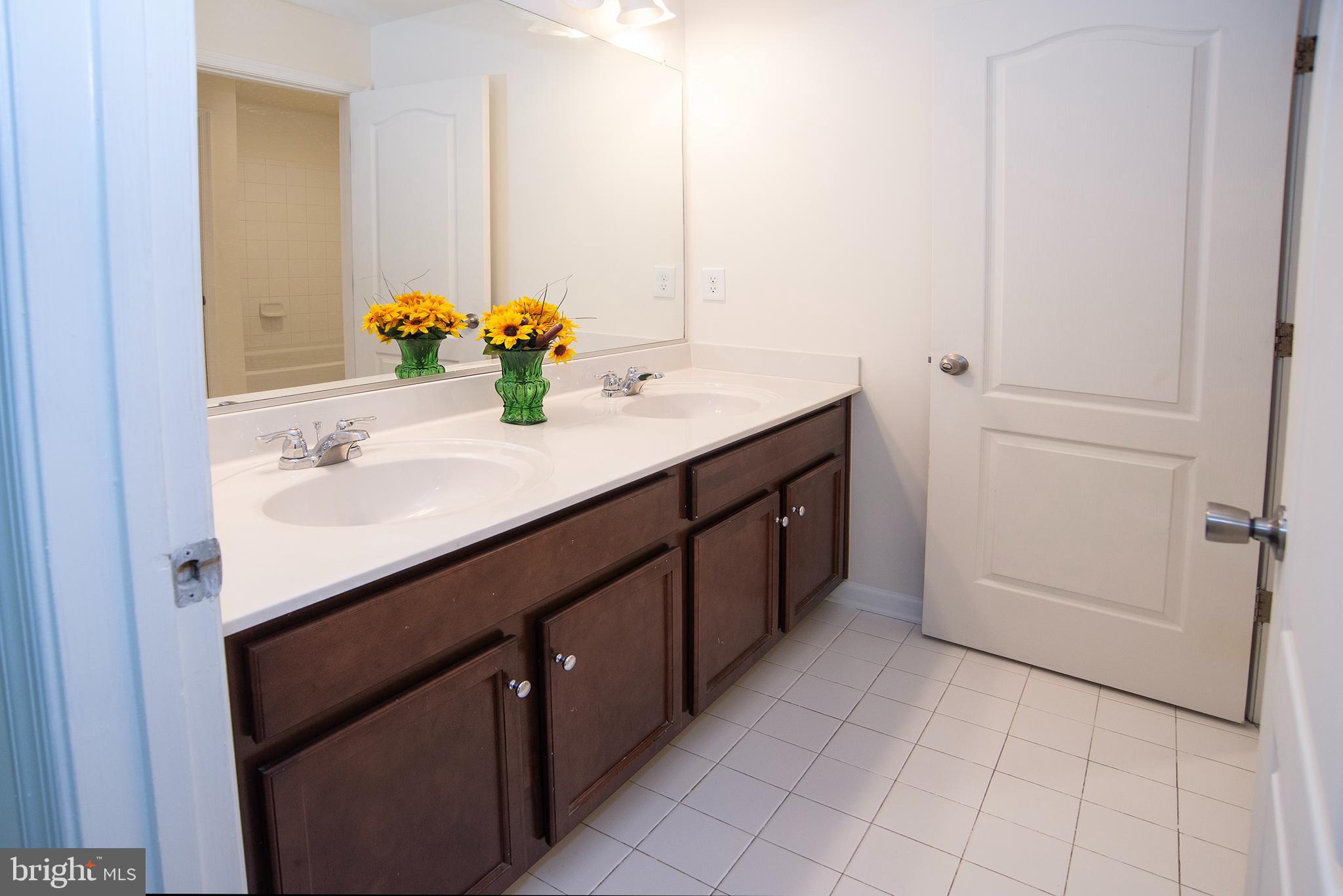 SUMMERFIELD - Residential Lease