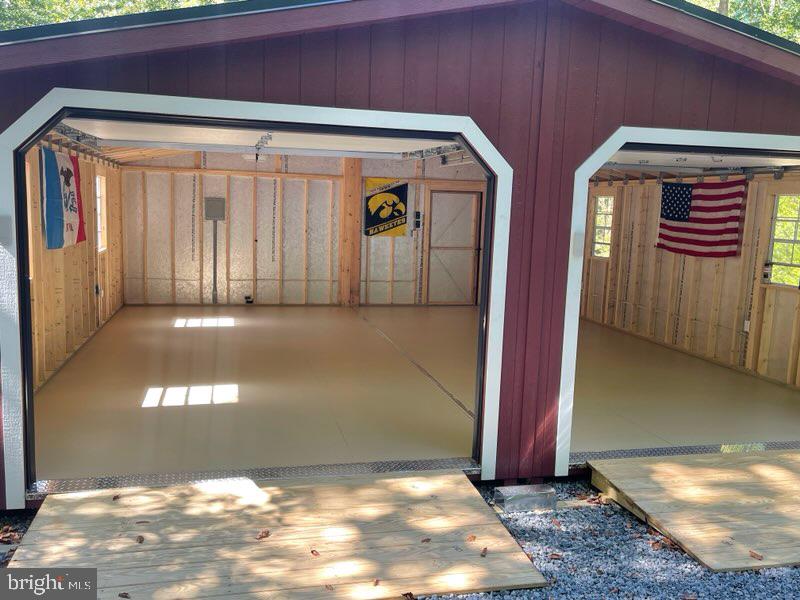 LAKELAND FOREST - Residential