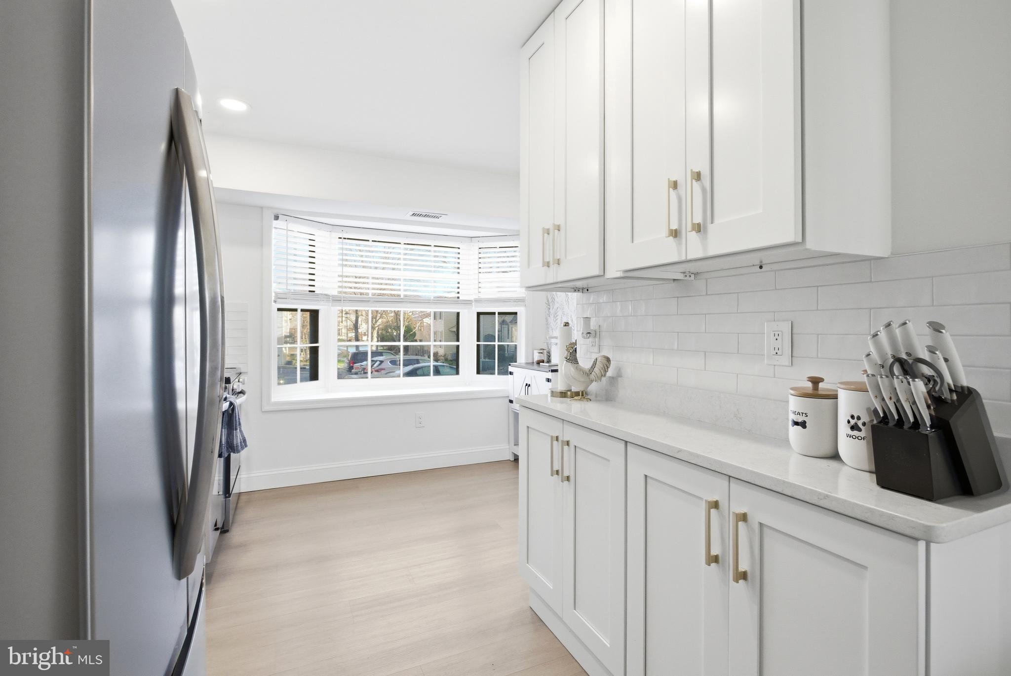 6449 BIRCH LEAF COURT