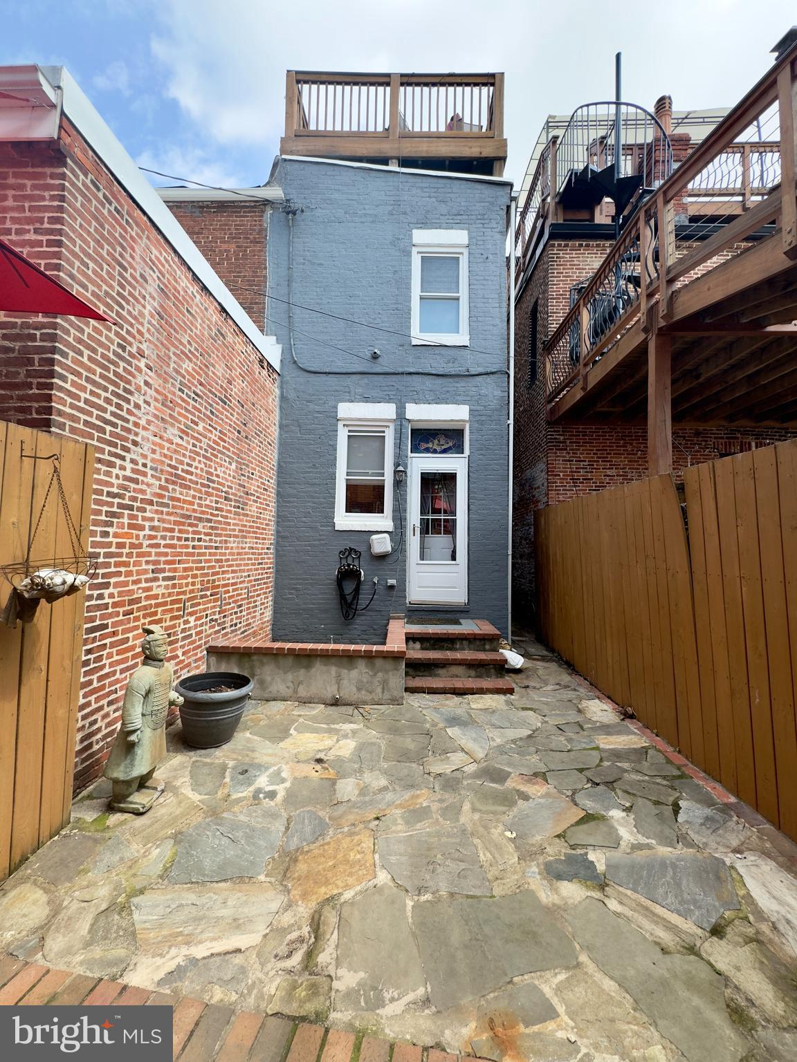 PIGTOWN HISTORIC DISTRICT - Residential Lease