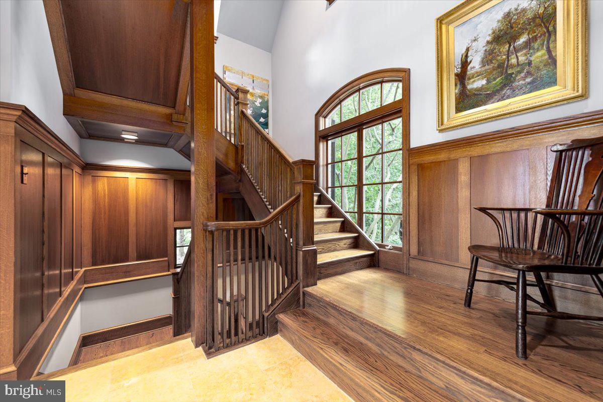 MERRY GO ROUND FARM - Residential