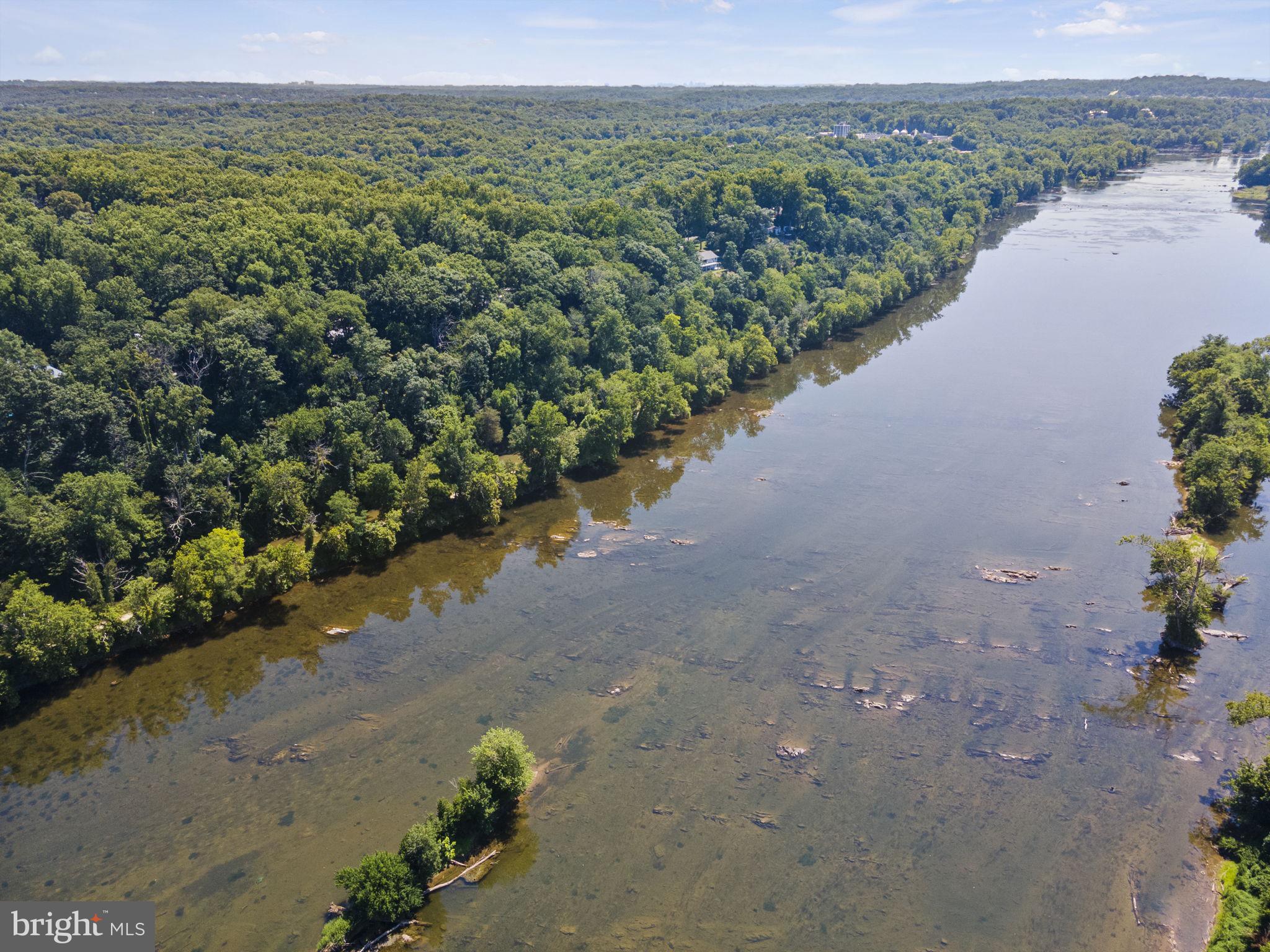 MERRY GO ROUND FARM - Residential