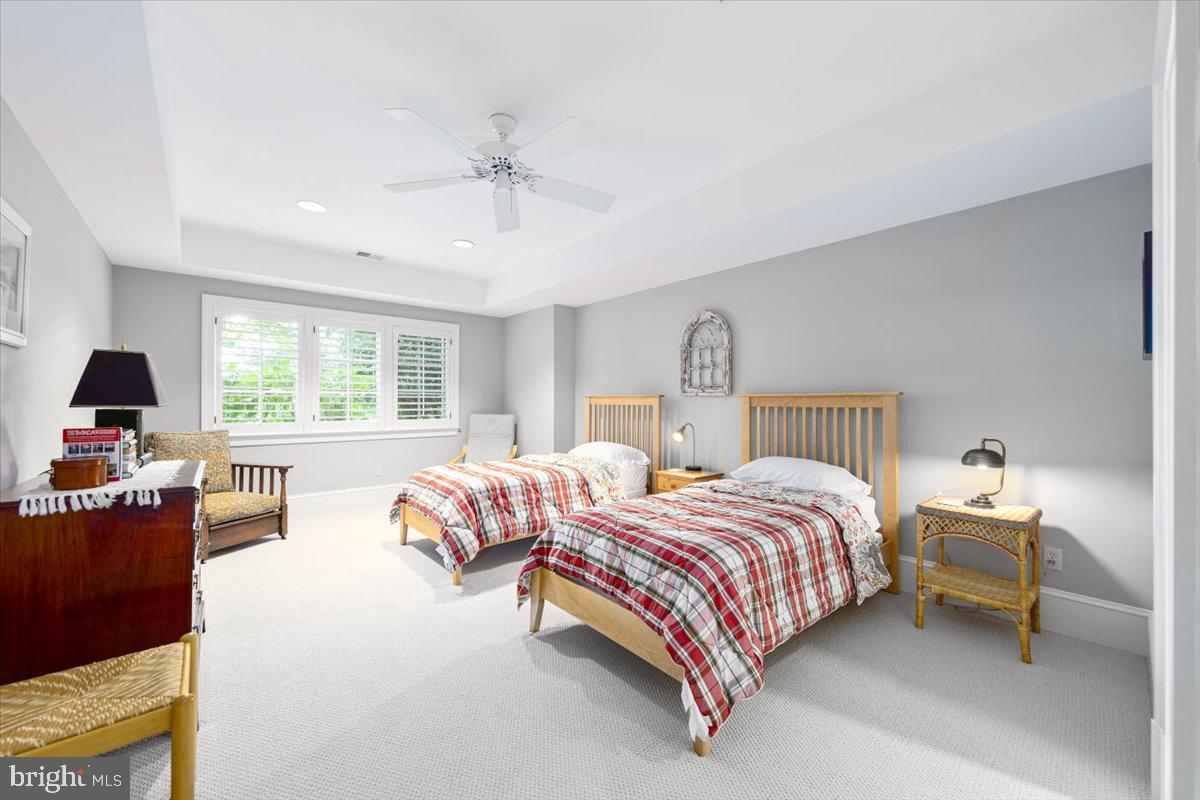 MERRY GO ROUND FARM - Residential