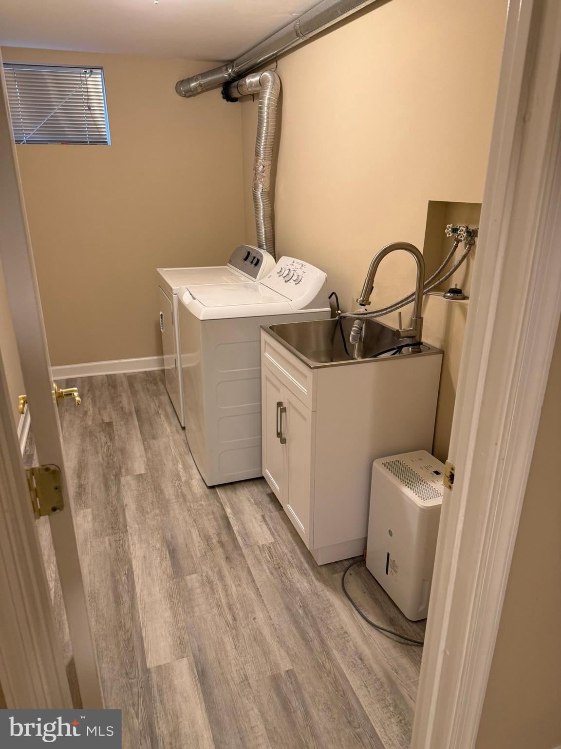 HICKORY RIDGE - Residential Lease