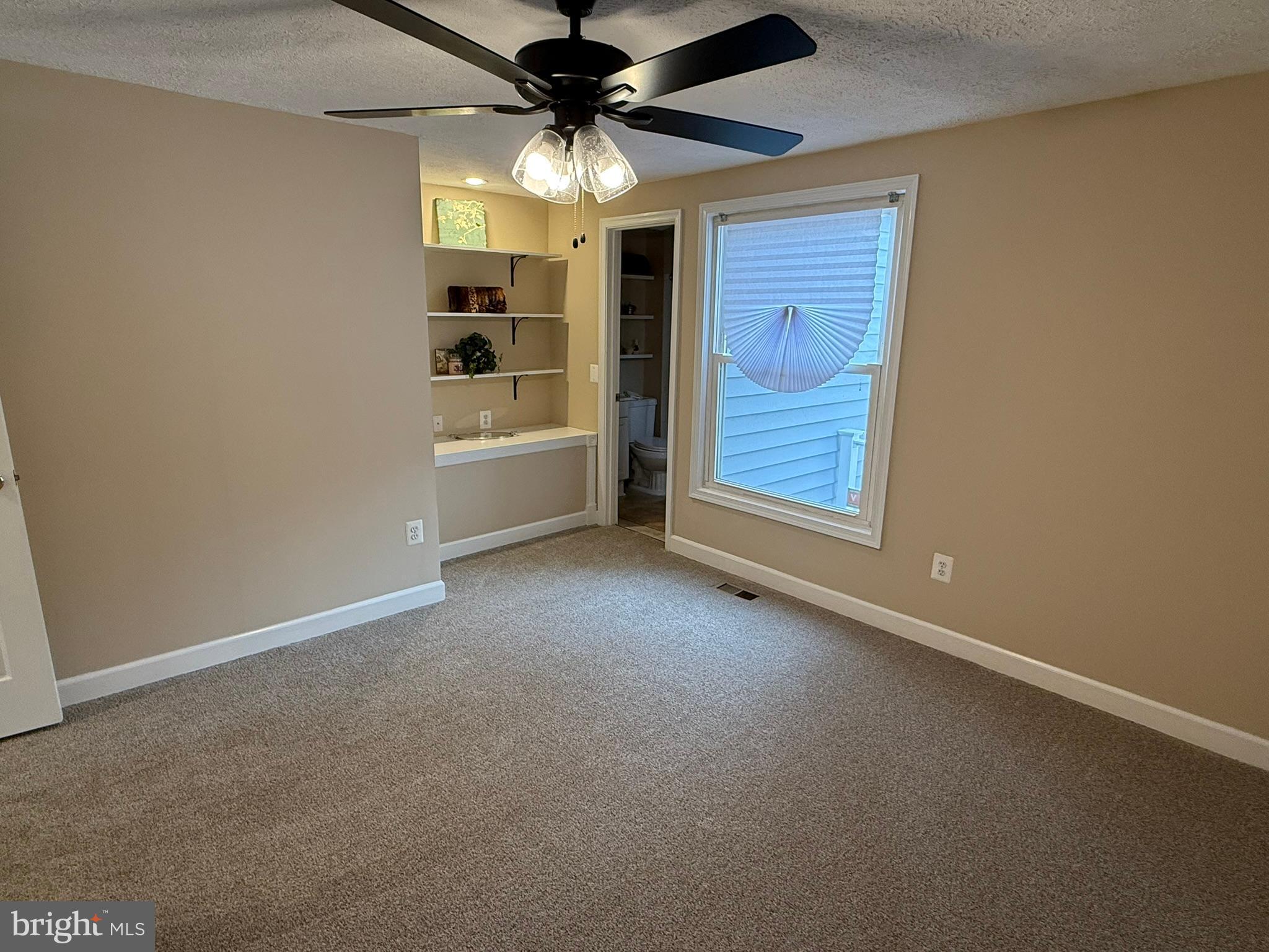 HICKORY RIDGE - Residential Lease